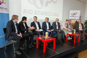 Podiumsdiskussion anlässlich der Eröffnung der Aktion „Rio bewegt. Uns.“