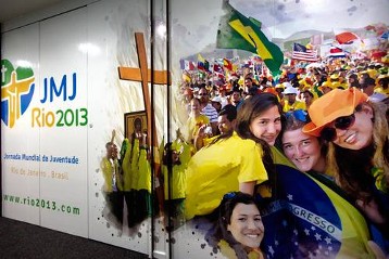 Werbeplakat für den WJT im Eingangsbereich des lokalen Organisationskomitees COL im Zentrum von Rio de Janeiro