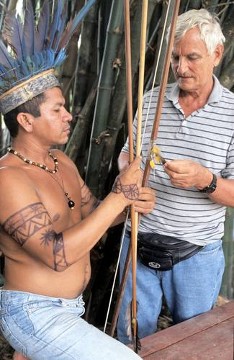 Manaus / Amazonien / Bairo da Redemcao
Padre Gunter Kroemer und Aldenoa Aporina im Gespräch
