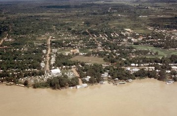 Lábrea, Amazonas, Brasilien; 
Luftaufnahme der  Stadt.