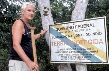 Lábrea, Amazonas, Brasilien;
Pfarrer Gunter Kroemer  bei dem Reservat der Paumari Indianer.