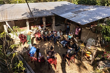 Gruppengespräch mit Bewohnern von El Higueral.